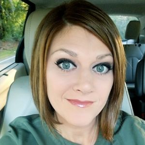 Meet your Posher, Kendra